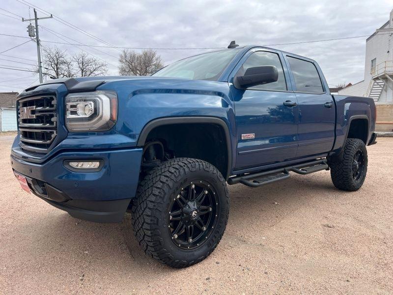 GMC Sierra 1500 4WD Crew Cab 143.5" SLT 2018