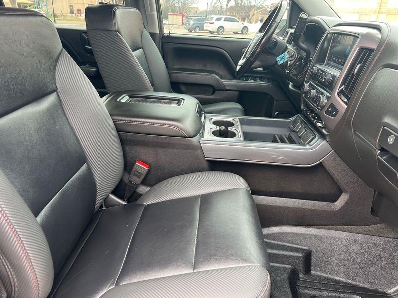 GMC Sierra 1500 4WD Crew Cab 143.5" SLT 2018