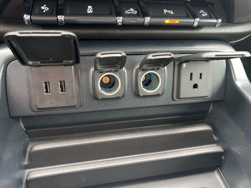 GMC Sierra 1500 4WD Crew Cab 143.5" SLT 2018