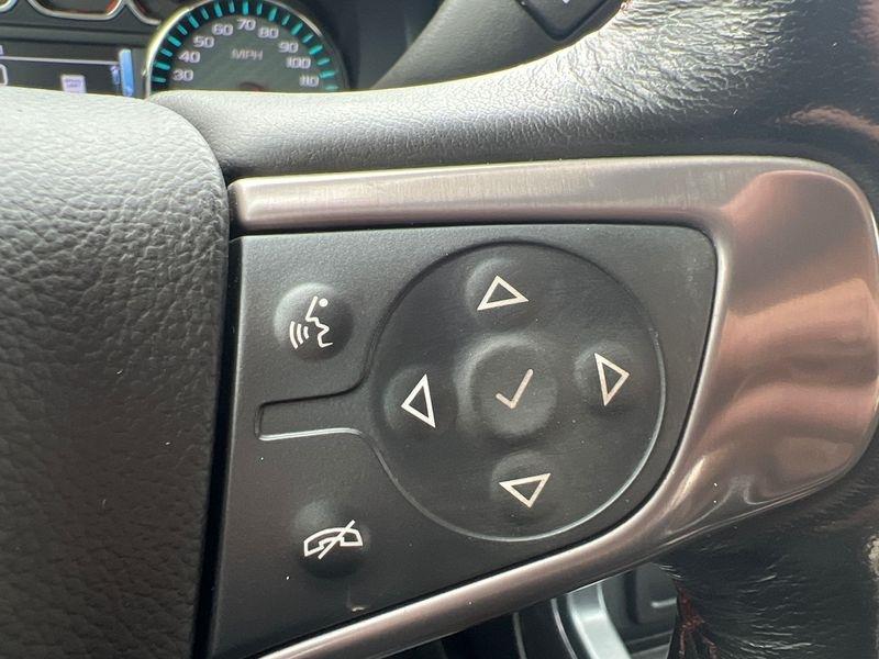 GMC Sierra 1500 4WD Crew Cab 143.5" SLT 2018