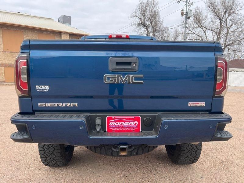 GMC Sierra 1500 4WD Crew Cab 143.5" SLT 2018
