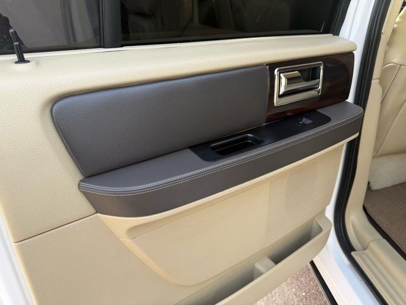 Lincoln Navigator L 4WD 4dr 2015