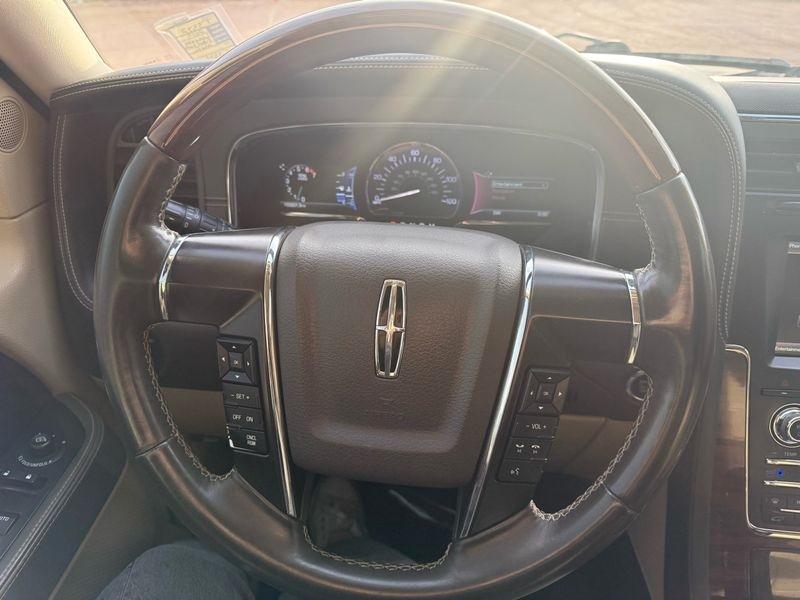 Lincoln Navigator L 4WD 4dr 2015