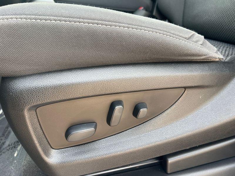 Chevrolet Silverado 1500 4WD Crew Cab 143.5" LT w/2LT 2018