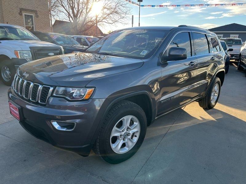 Jeep Grand Cherokee Laredo 4x4 2017