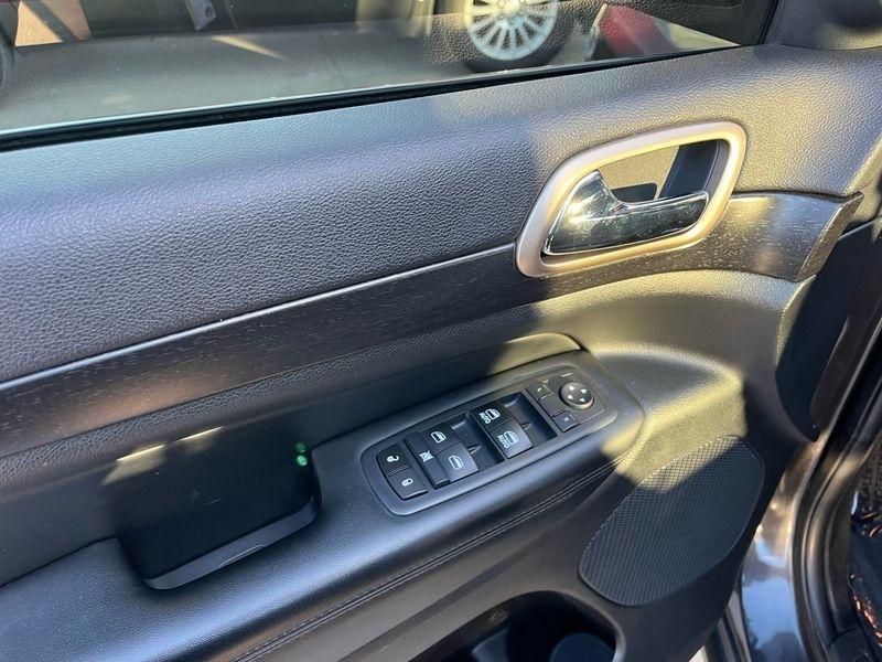 Jeep Grand Cherokee Laredo 4x4 2017