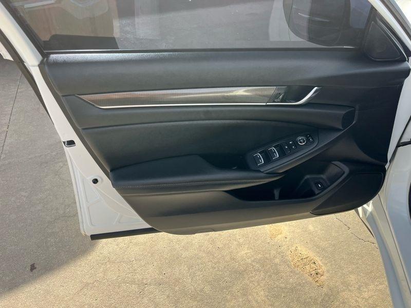 Honda Accord Sedan Sport 2.0T Auto 2019