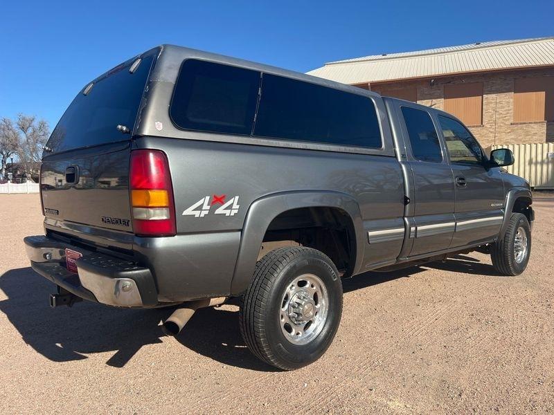 Chevrolet Silverado 2500HD Ext Cab 143.5" WB 4WD LS 2002