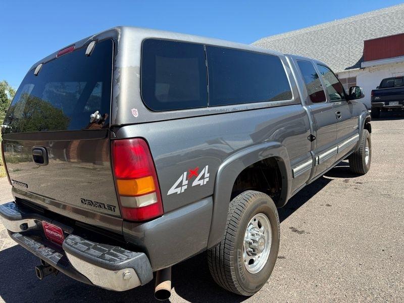 Chevrolet Silverado 2500HD Ext Cab 143.5" WB 4WD LS 2002