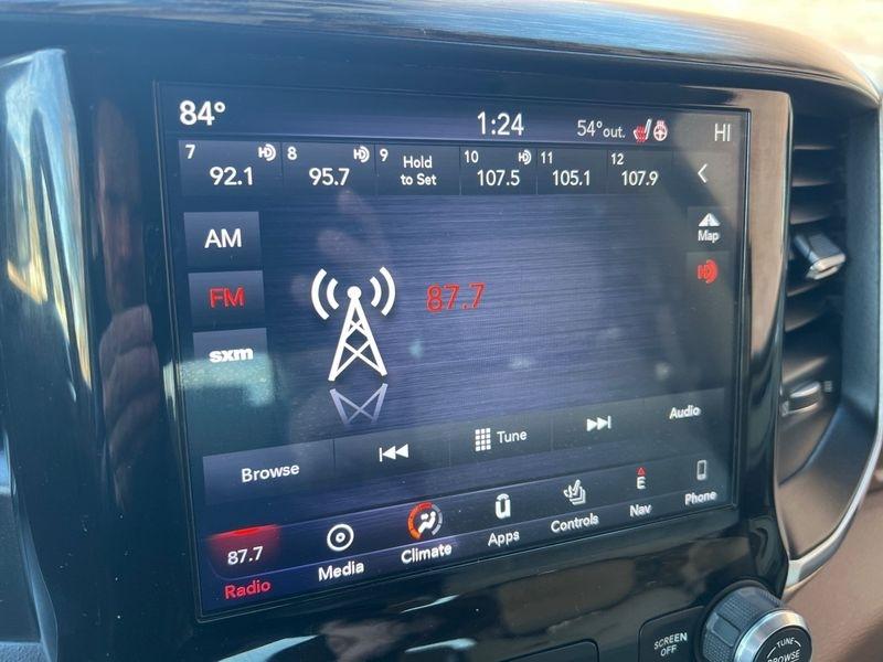 RAM 1500 Laramie 4x4 Crew Cab 5'7" Box 2019