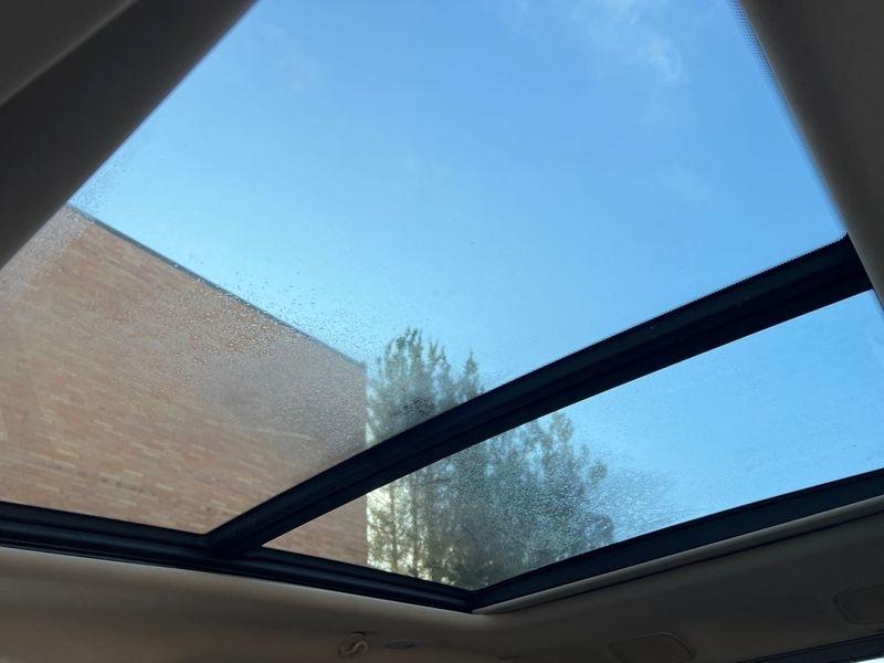 RAM 1500 Laramie 4x4 Crew Cab 5'7" Box 2019