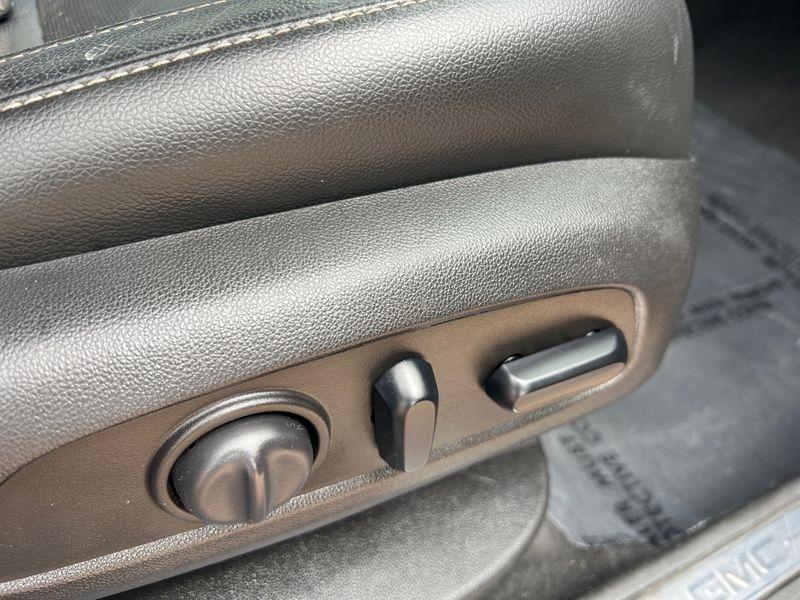 GMC Acadia AWD 4dr SLT w/SLT-1 2019