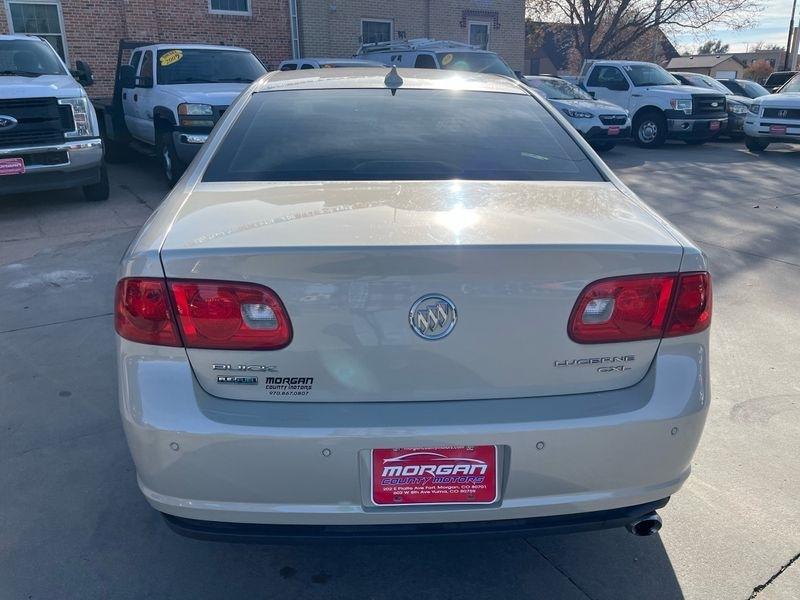 Buick Lucerne 4dr Sdn CXL 2011