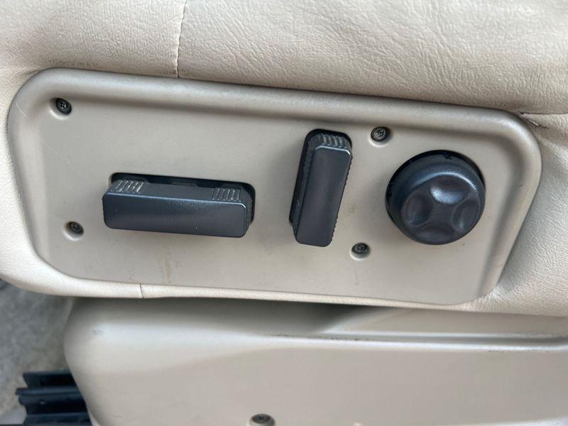 Chevrolet Tahoe 4dr 4WD LT 2001