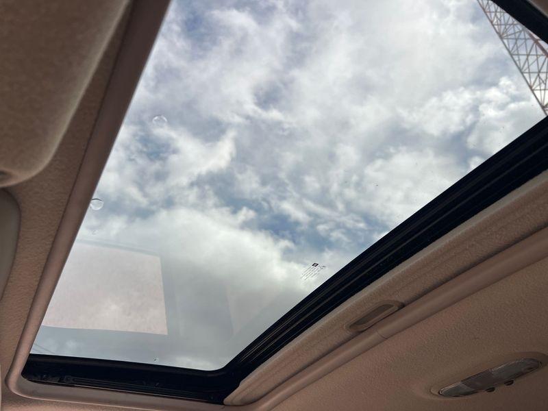 Chevrolet Tahoe 4dr 4WD LT 2001