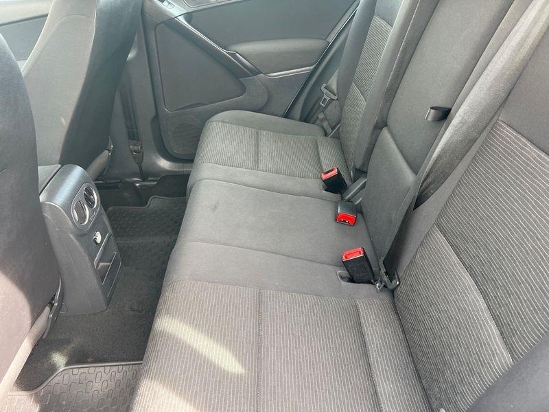 Volkswagen Tiguan 2WD 4dr Auto R-Line 2014