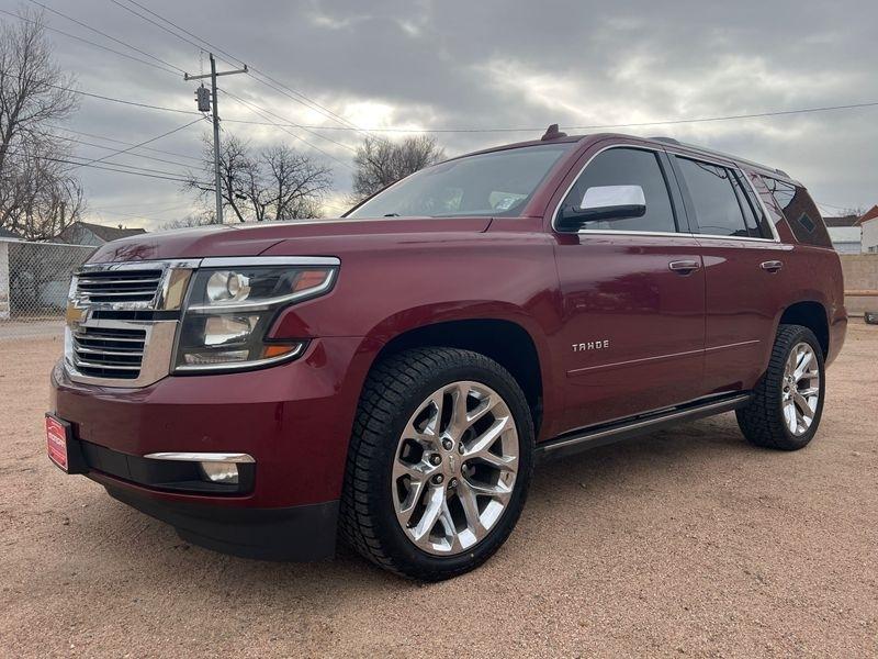 Chevrolet Tahoe 4WD 4dr Premier 2017