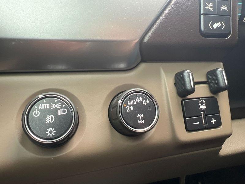 Chevrolet Tahoe 4WD 4dr Premier 2017