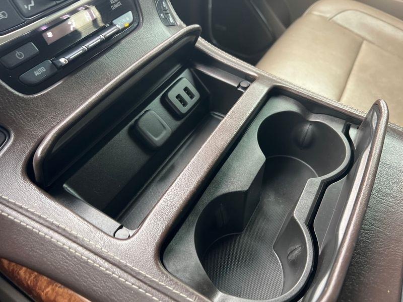 Chevrolet Tahoe 4WD 4dr Premier 2017