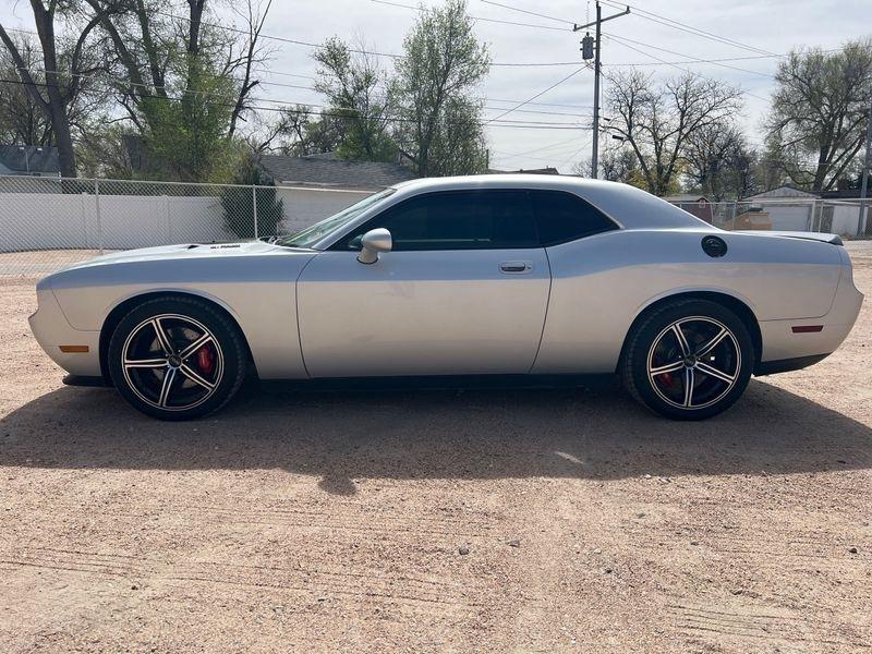 Dodge Challenger 2dr Cpe SRT8 2009