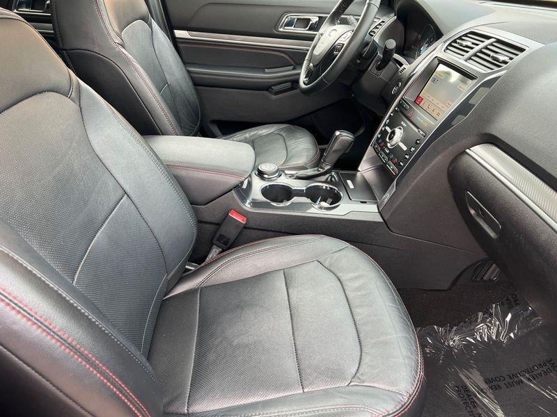 Ford Explorer Sport 4WD 2019