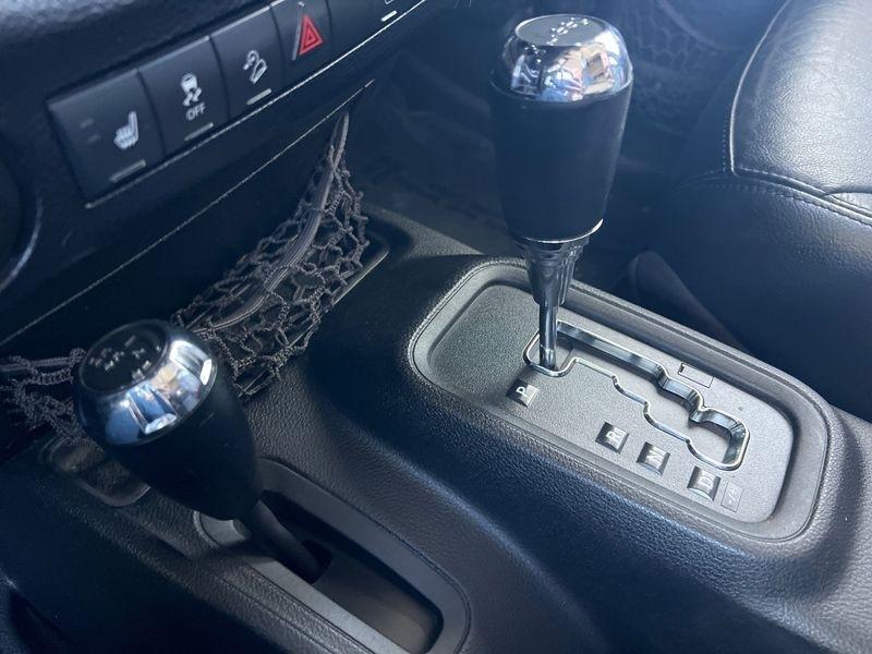 Jeep Wrangler Unlimited 4WD 4dr Moab *Ltd Avail* 2013