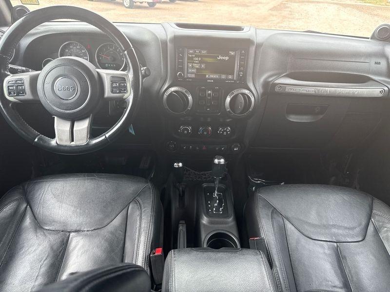 Jeep Wrangler Unlimited 4WD 4dr Moab *Ltd Avail* 2013