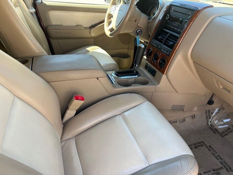 Ford Explorer 4WD 4dr Eddie Bauer 2010