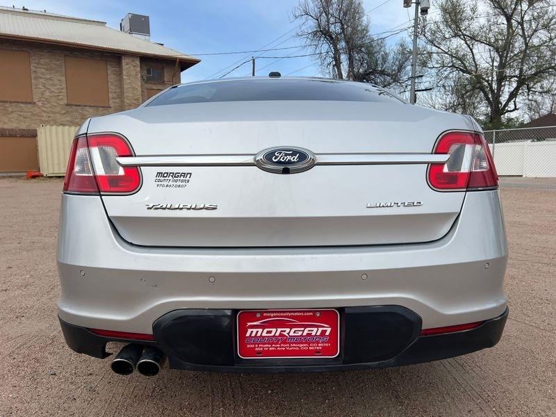 Ford Taurus 4dr Sdn Limited FWD 2011