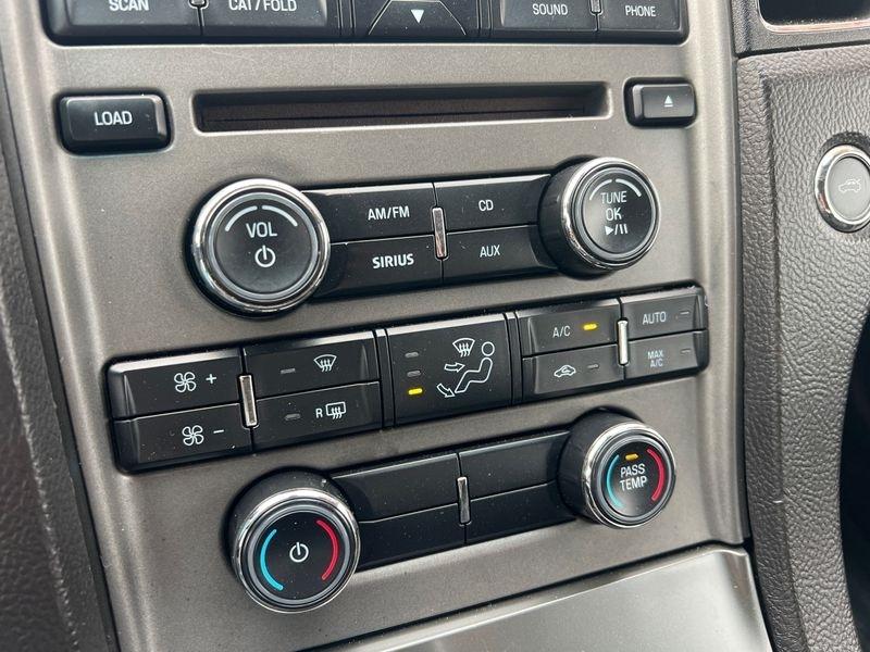 Ford Taurus 4dr Sdn Limited FWD 2011