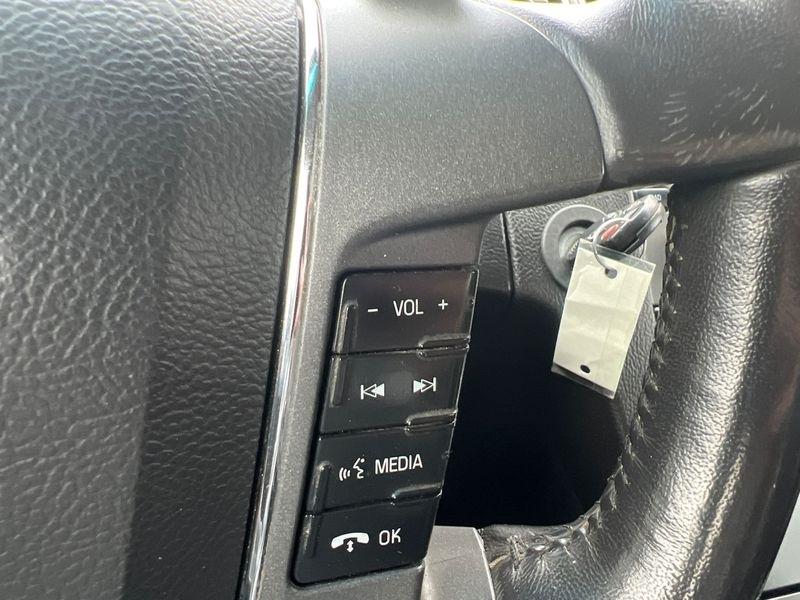 Ford Taurus 4dr Sdn Limited FWD 2011