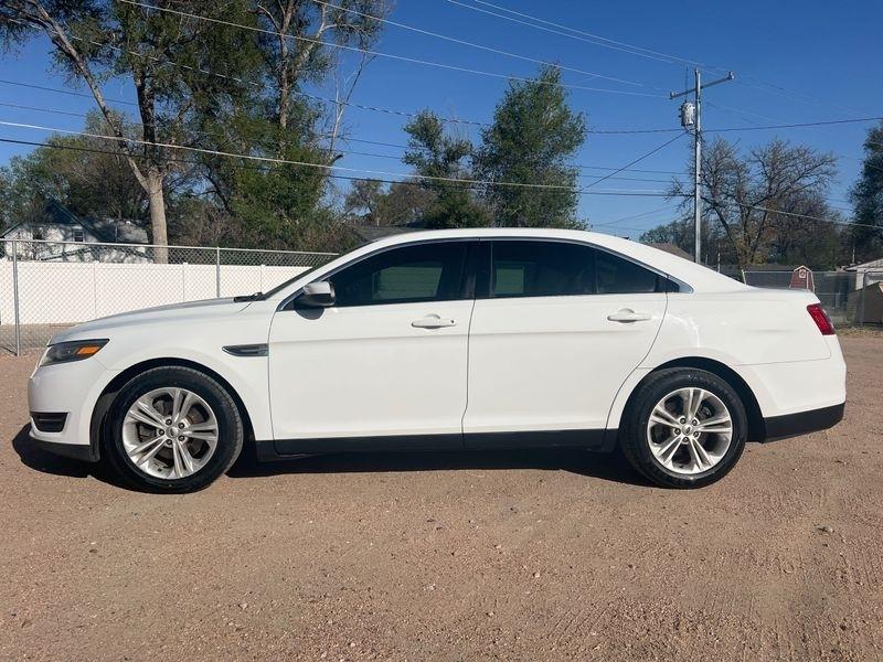 Ford Taurus SEL FWD 2018