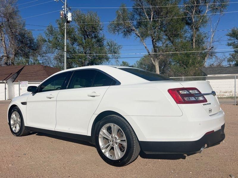 Ford Taurus SEL FWD 2018