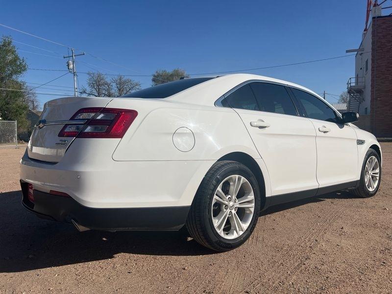 Ford Taurus SEL FWD 2018
