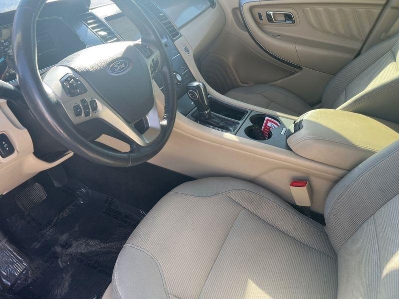 Ford Taurus SEL FWD 2018