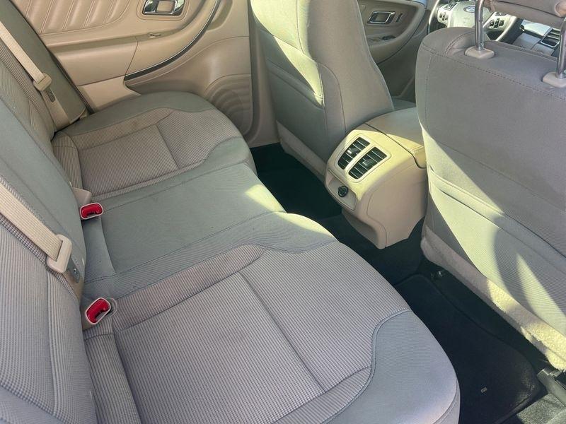 Ford Taurus SEL FWD 2018