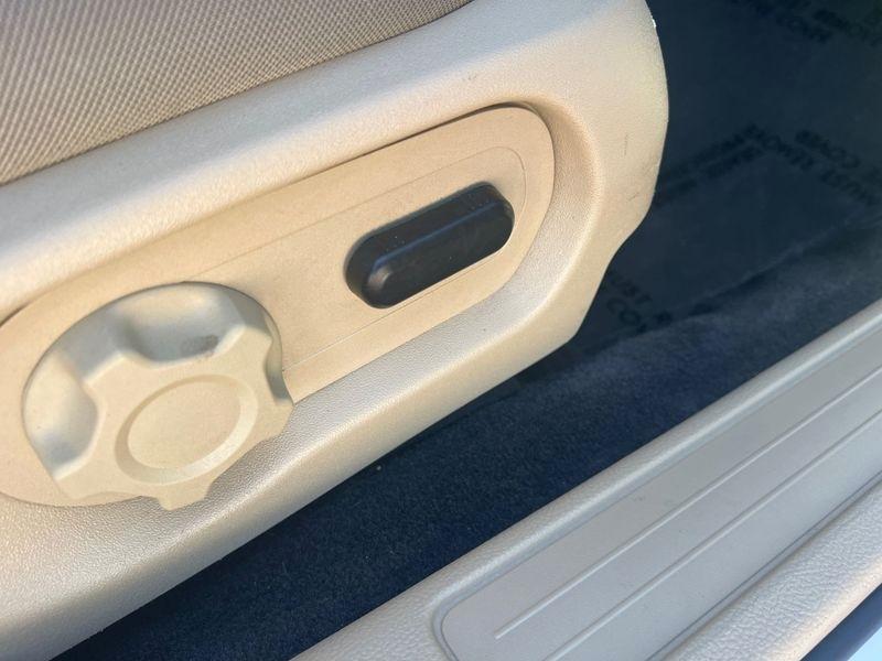 Ford Taurus SEL FWD 2018