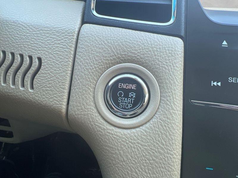 Ford Taurus SEL FWD 2018