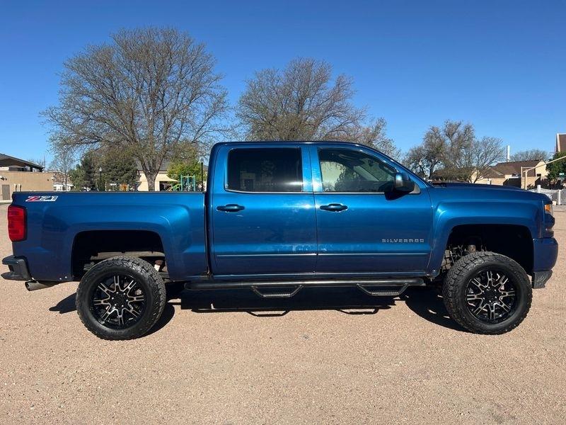 Chevrolet Silverado 1500 4WD Crew Cab 143.5" LT w/2LT 2017