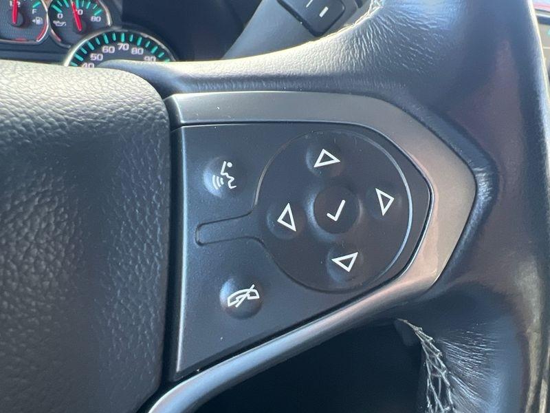 Chevrolet Silverado 1500 4WD Crew Cab 143.5" LT w/2LT 2017