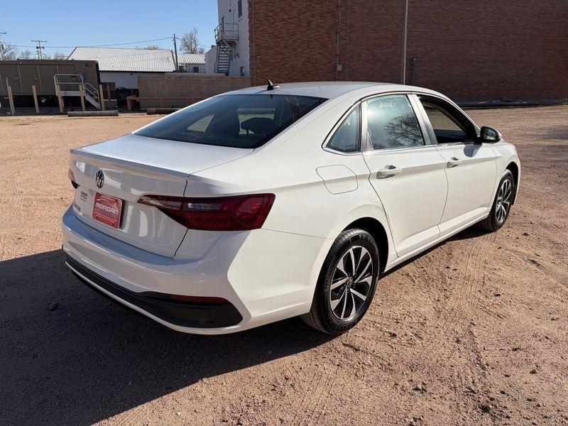 Volkswagen Jetta S Auto 2022