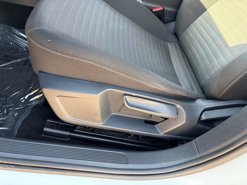 Volkswagen Jetta S Auto 2022