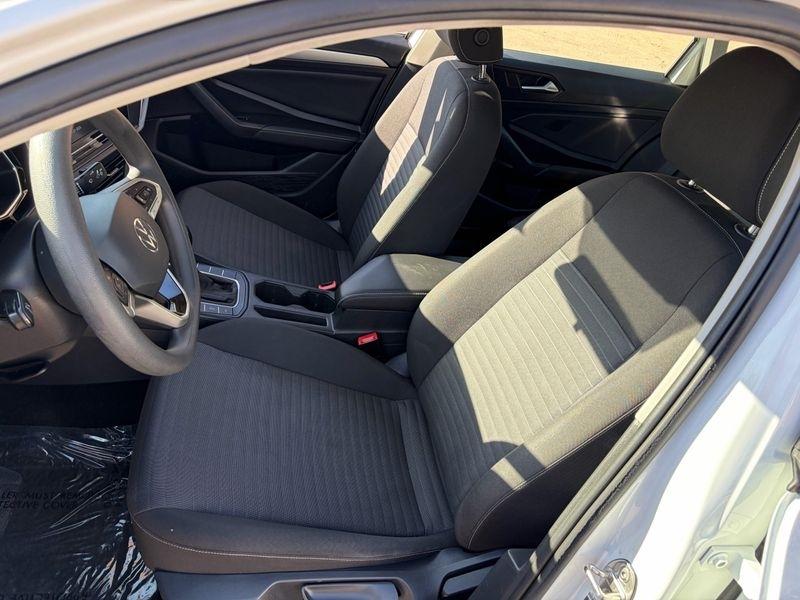 Volkswagen Jetta S Auto 2022