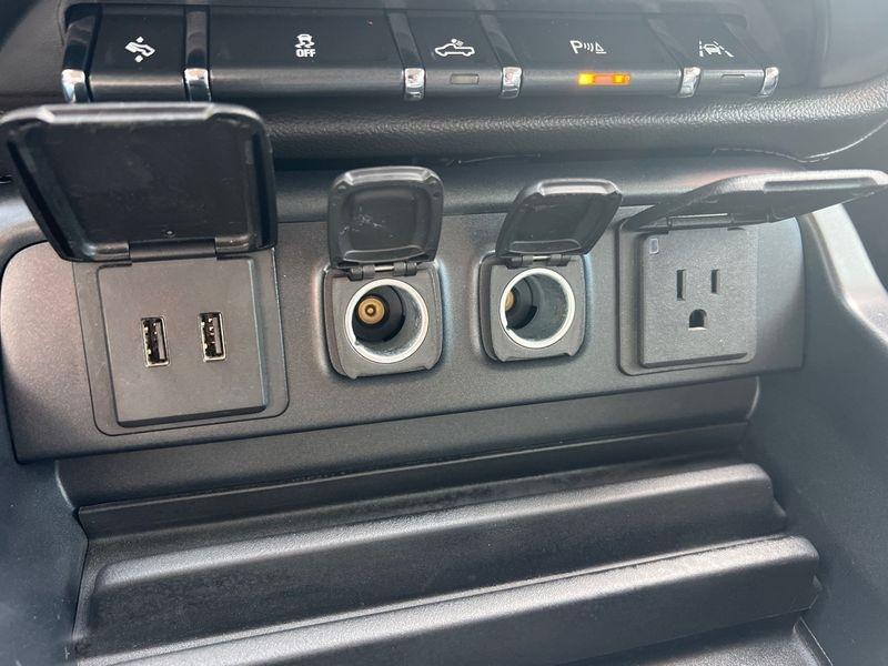 Chevrolet Silverado 1500 4WD Crew Cab 143.5" LTZ w/1LZ 2016