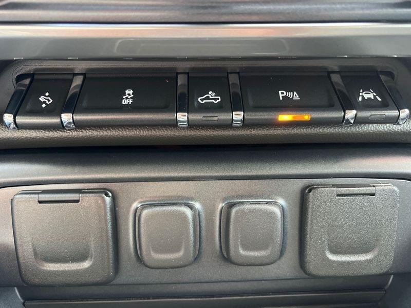 Chevrolet Silverado 1500 4WD Crew Cab 143.5" LTZ w/1LZ 2016