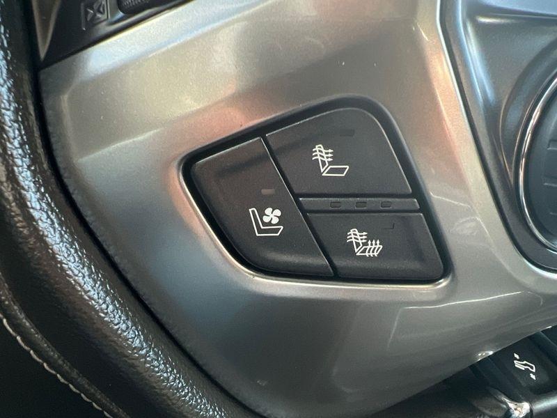 Chevrolet Silverado 1500 4WD Crew Cab 143.5" LTZ w/1LZ 2016