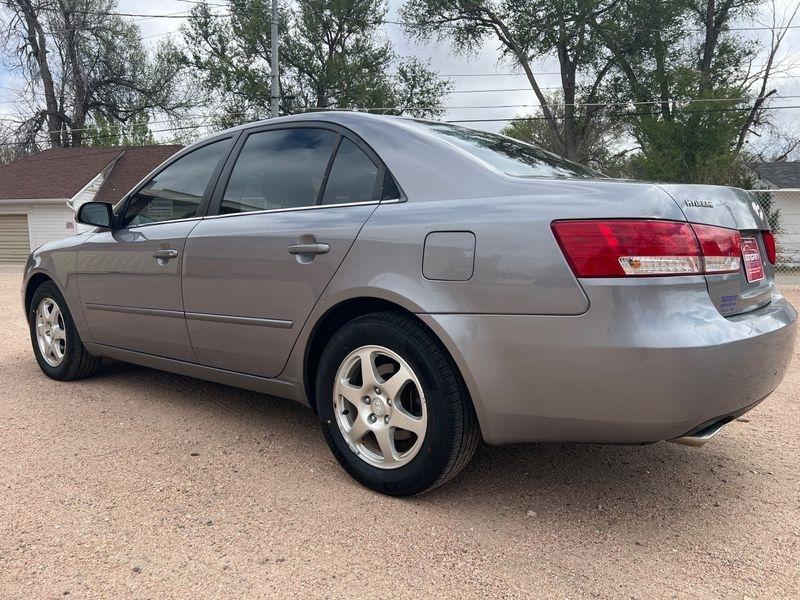 Hyundai Sonata 4dr Sdn GLS V6 Auto 2006