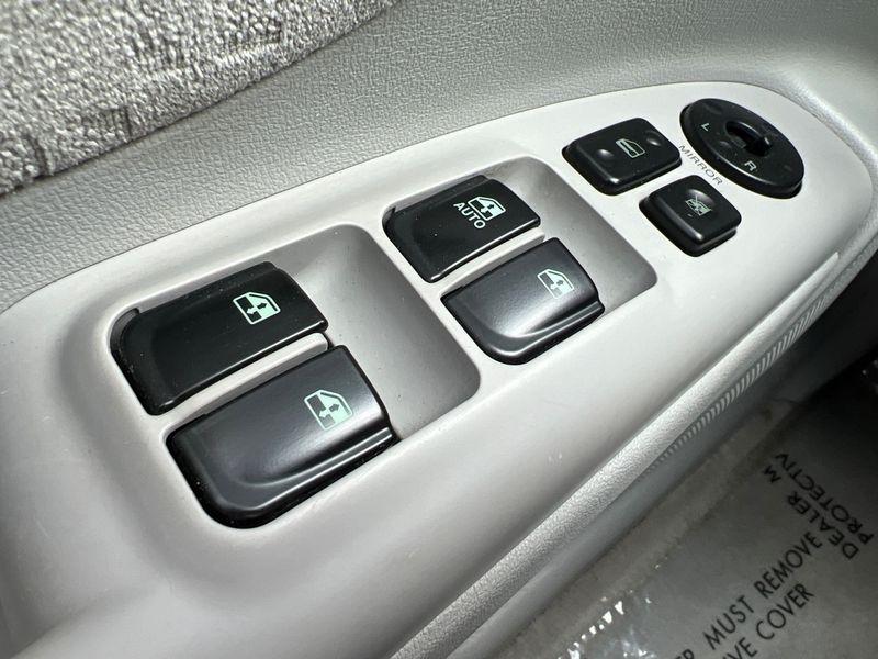 Hyundai Sonata 4dr Sdn GLS V6 Auto 2006