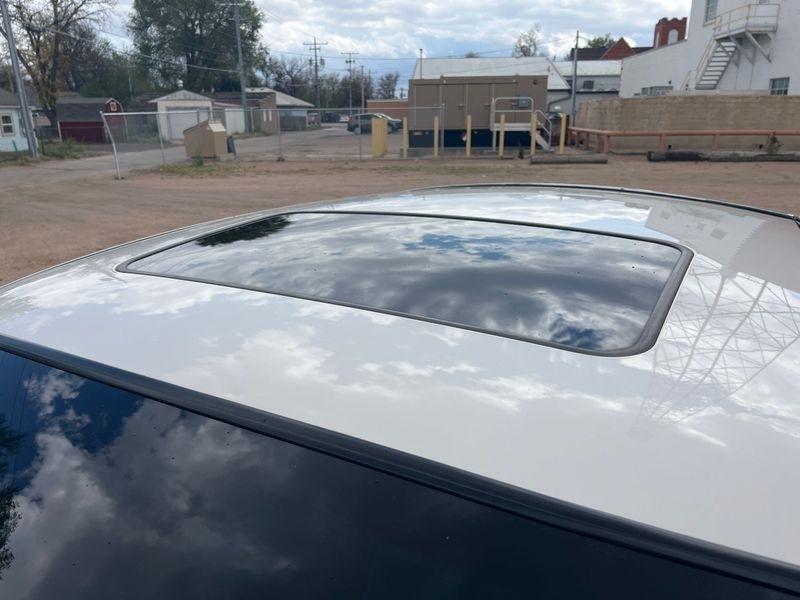 Lincoln Town Car 4dr Sdn Signature 2001