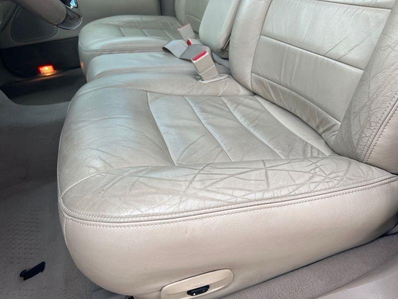 Lincoln Town Car 4dr Sdn Signature 2001